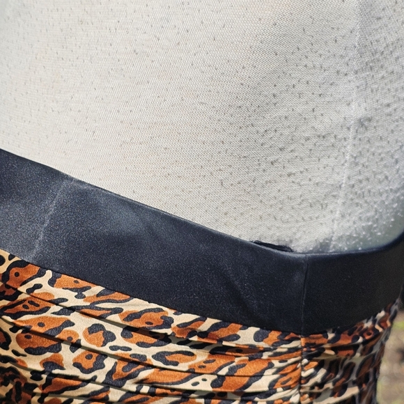 Vtg. A.J Bari leopard print strapless dress - Picture 3 of 13